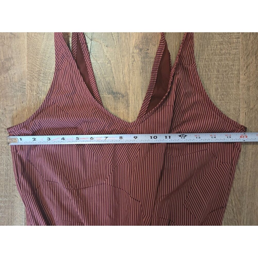 Mountain Hardwear Railay Burgundy Striped belted Romper XS Lightweight - Picture 11 of 12